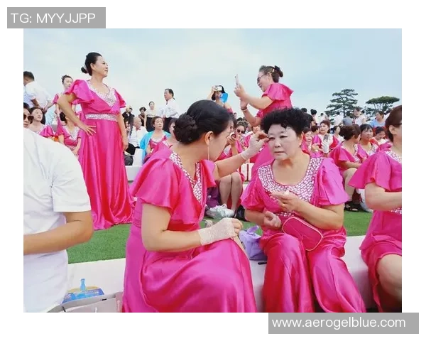 足球明星手账高清图片分享记录他们的精彩瞬间与成长历程